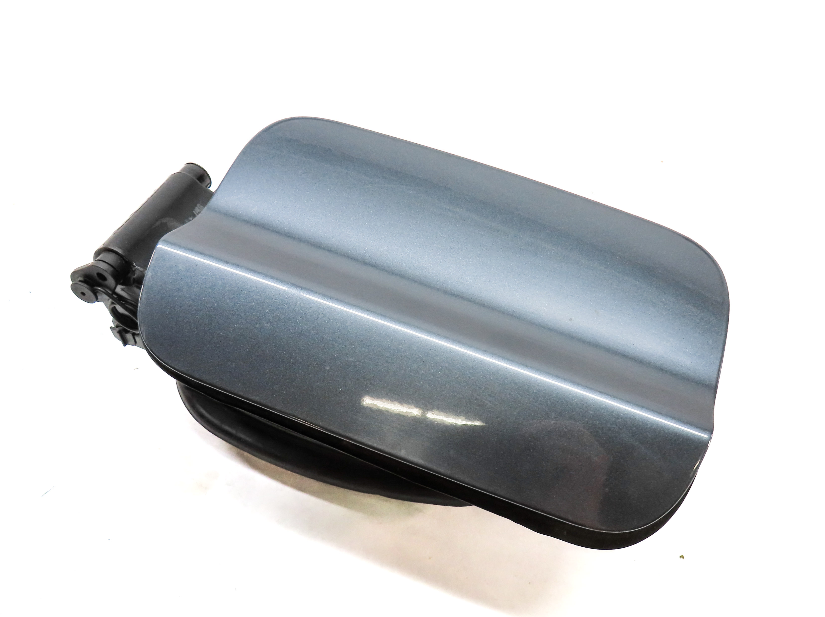 2014 BMW M235i COUPE (F22) FUEL TANK DOOR (Gray) w/ HOUSING — exact item pictured